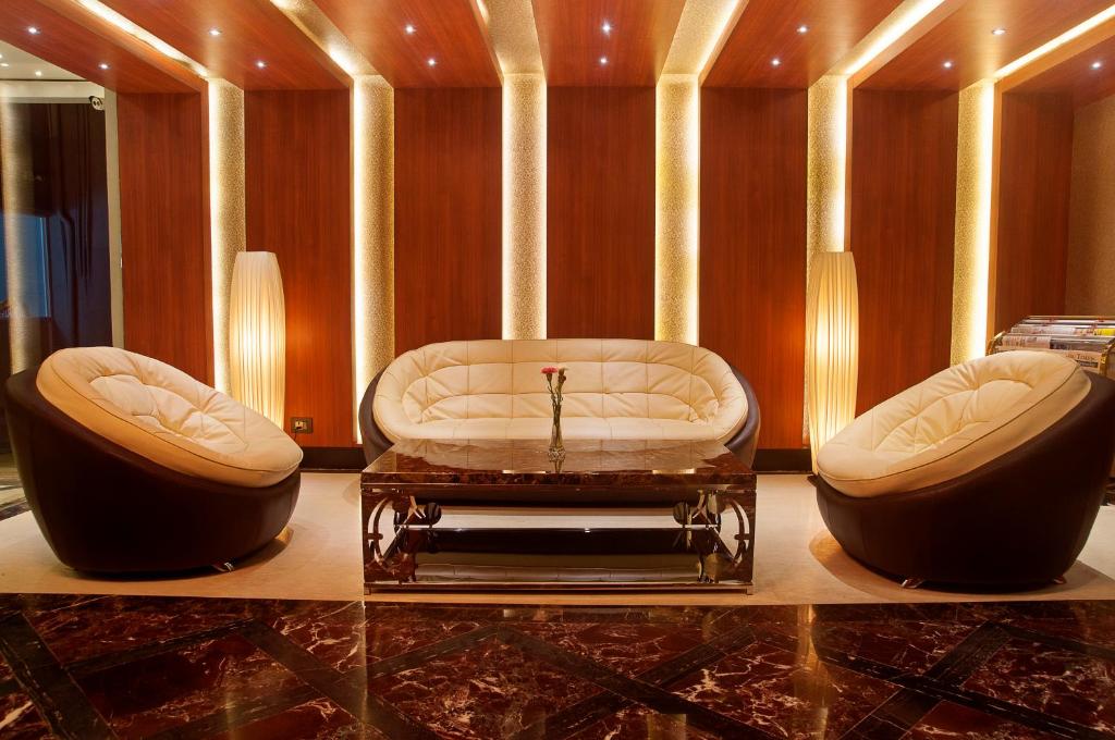 Lobby, Park Avenue Hotel in Chennai