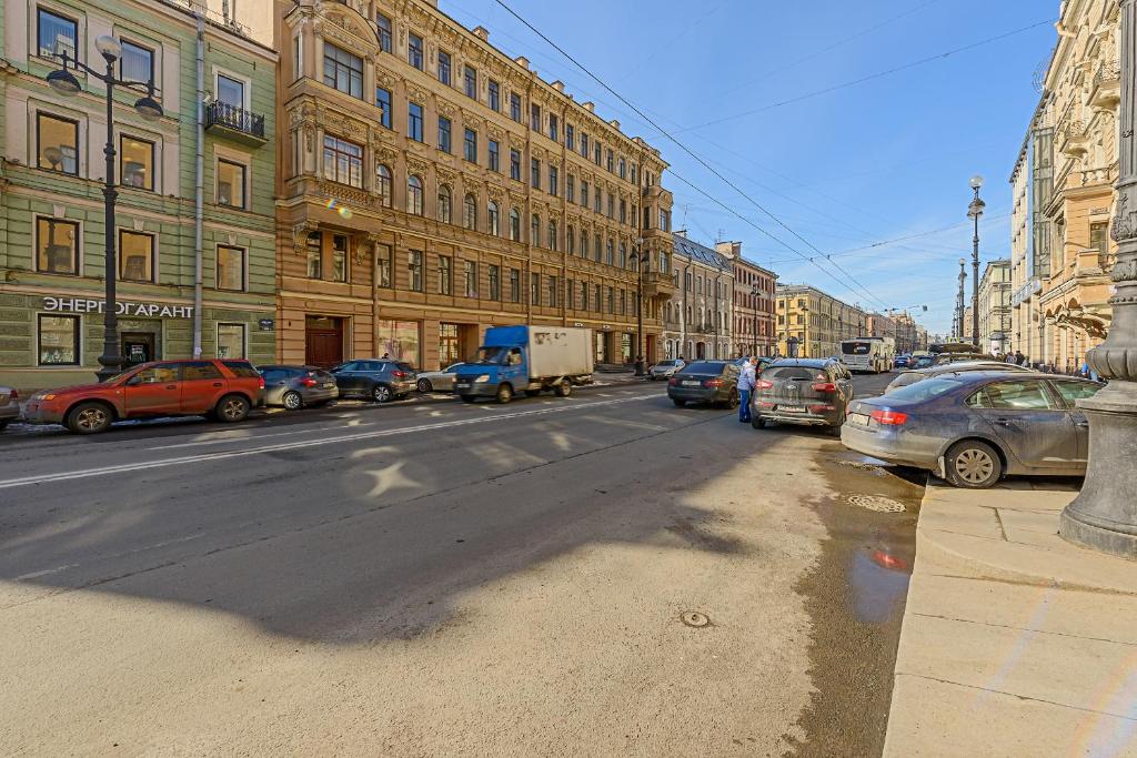 RentalSPb old city on Nevsky 119 photo