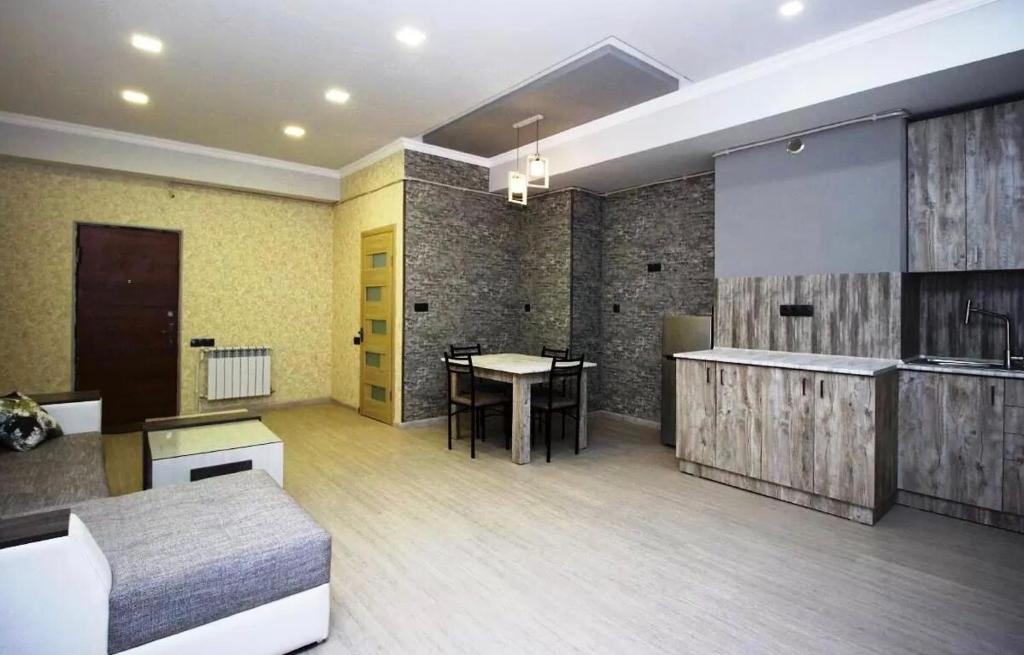 Studio Apartment in Yerevan and Tours in Armenia, Jerevan