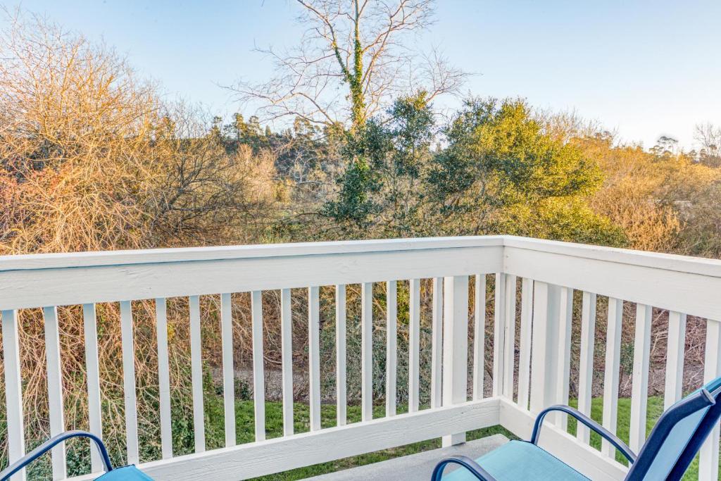 Creekside Inn Downtown - Cambria photo