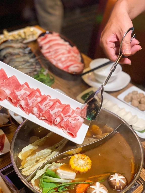 อาหารและเครื่องดื่ม