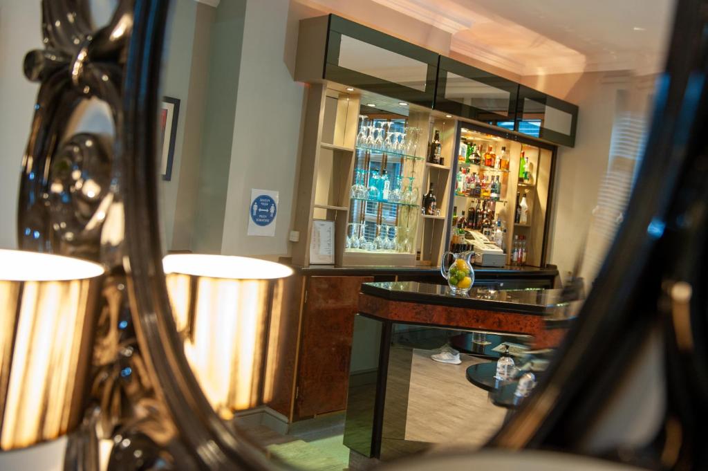 Bar/lounge
