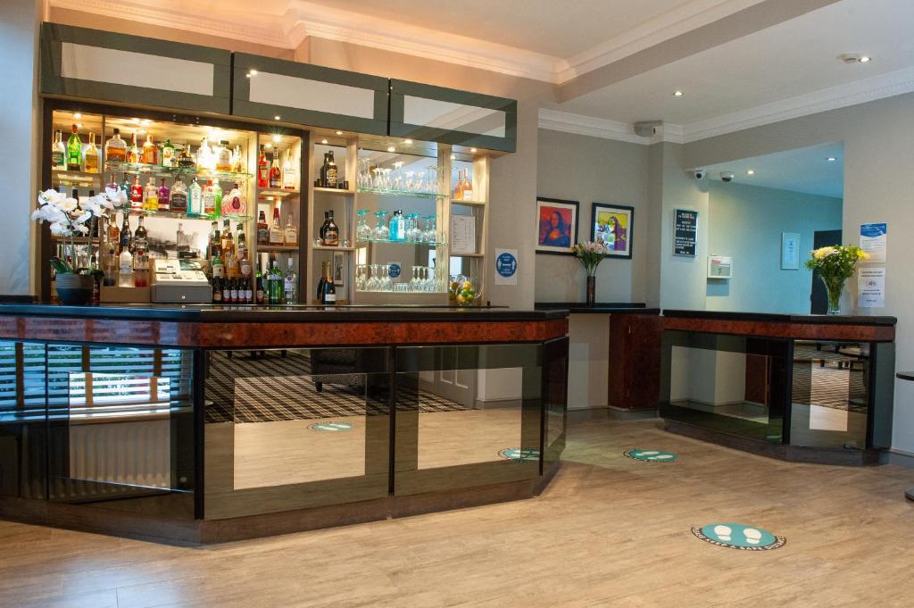 Osborne Hotel photo