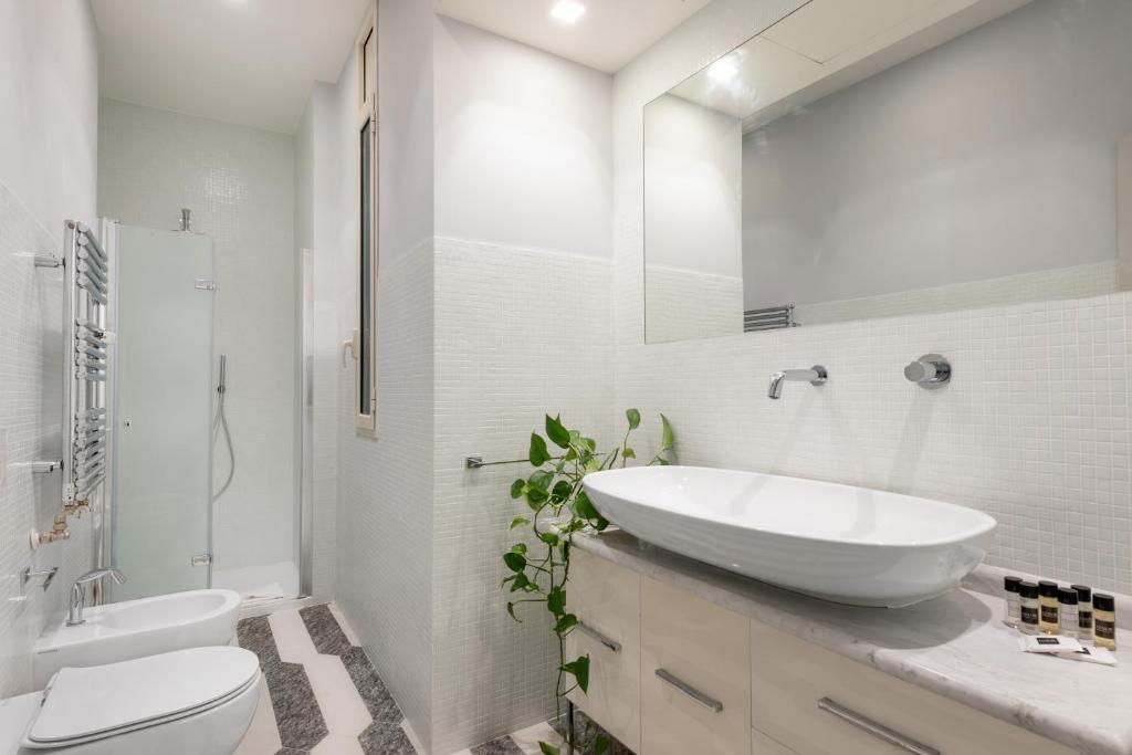 Divo Apartments - Spanish Steps photo