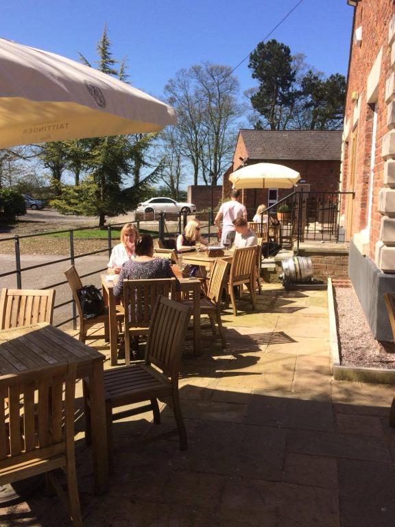 The Partridge, Stretton photo 6