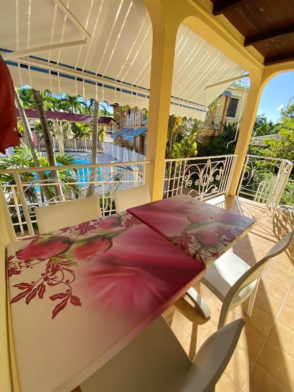 Appartement lumineux à Pointe-Noire 36 m² avec piscine partagée, Pointe-Noire