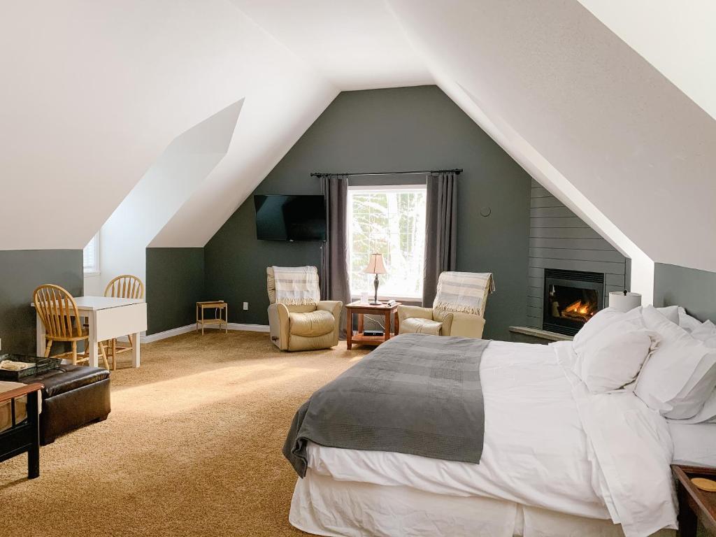 The Inn at the Ninth Hole Bed & Breakfast