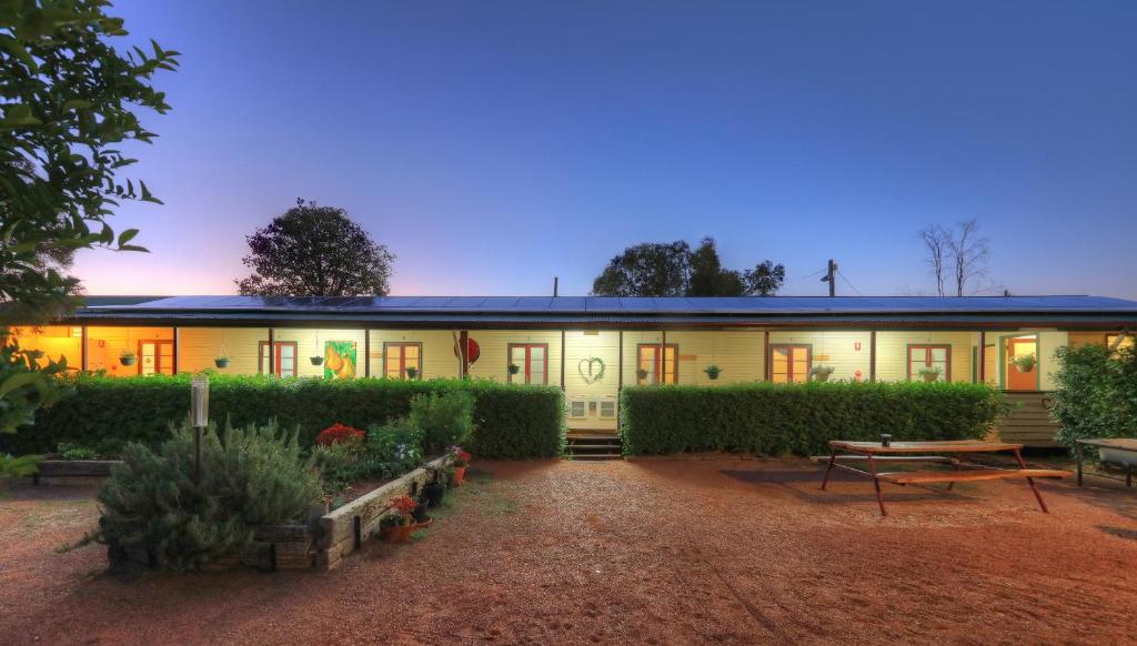 Wellshot Hotel photo