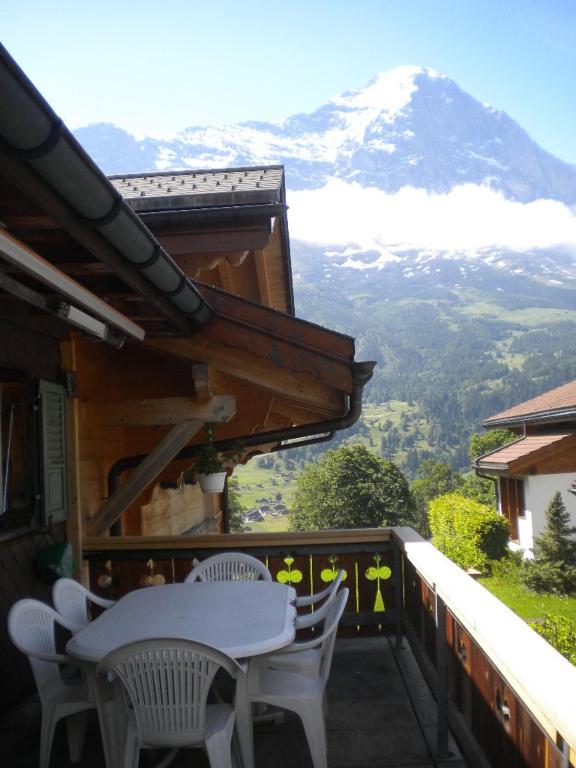 Chalet uf em Stutz 1 - 2