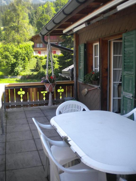 Chalet uf em Stutz 1 - 3