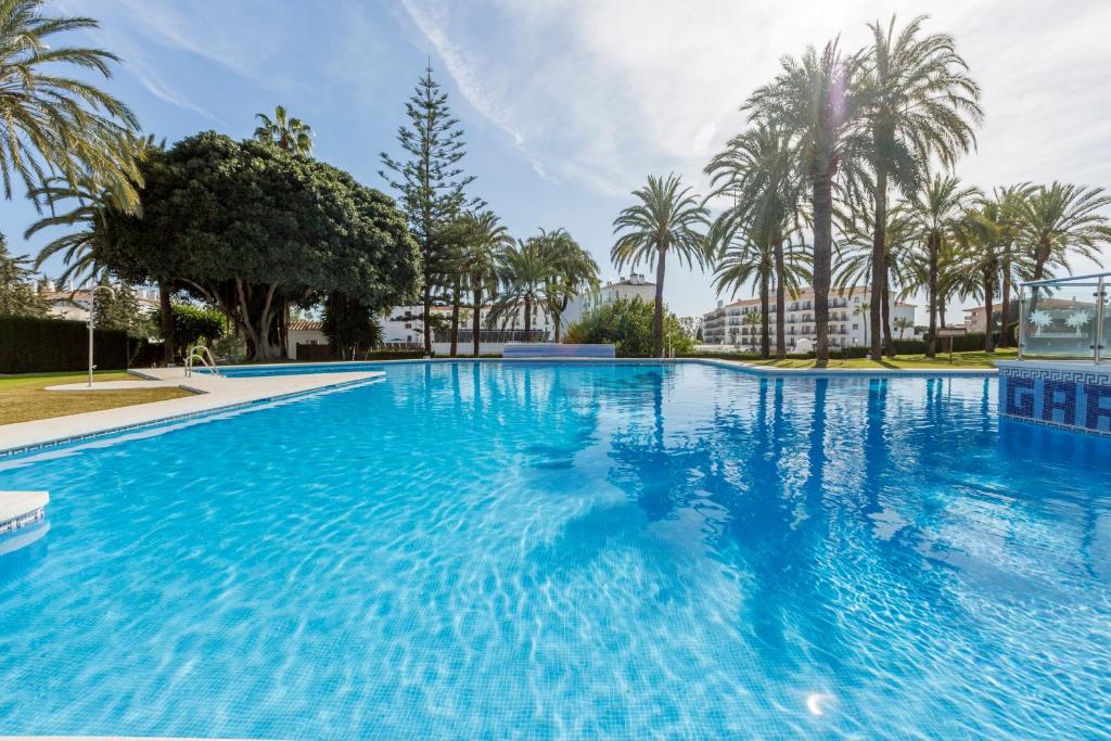 Apartment Andalucia Garden Puerto Banus with Sea Views - 2