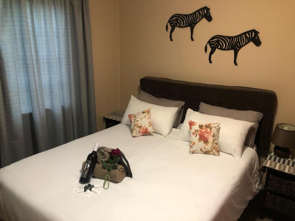 Luxury Treetop Lodge photo