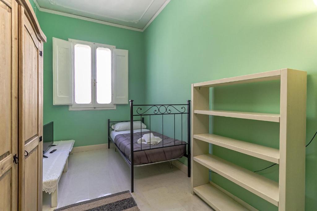 Spacious Three Bedroom Apartment On the Arno - 4