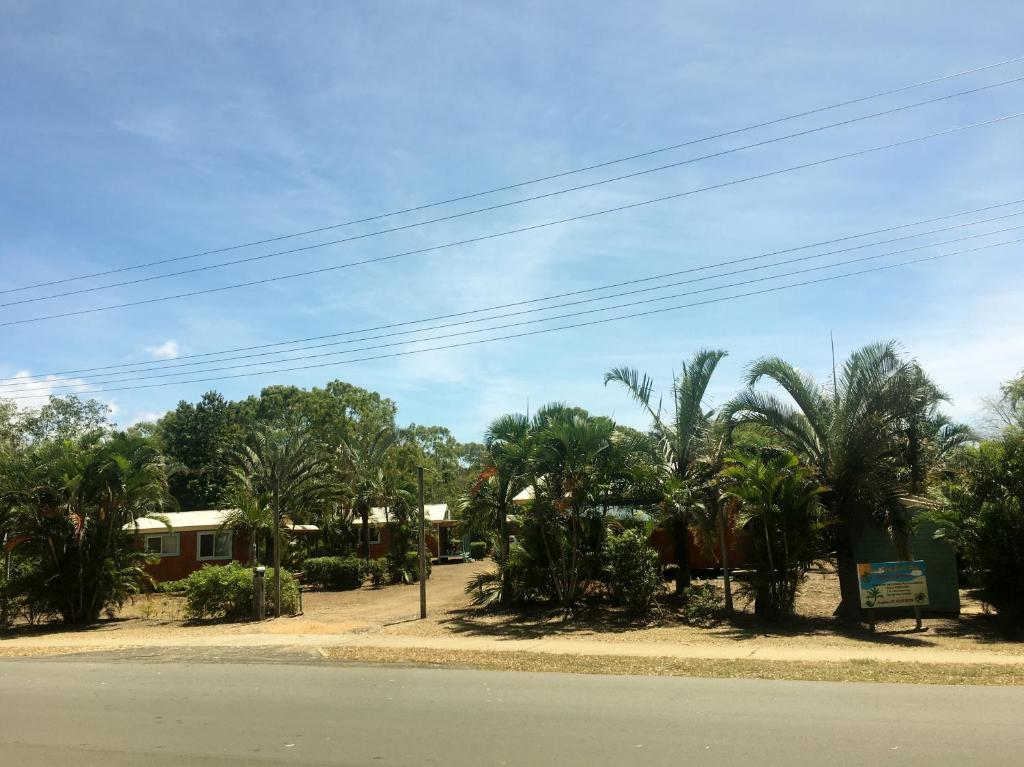 Moore Park Beach Huts — Hotel in Moore Park Beach