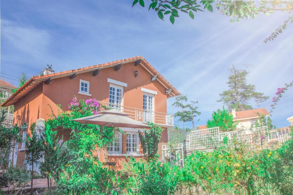 nhim garden house 1 — Hotel in Dalat