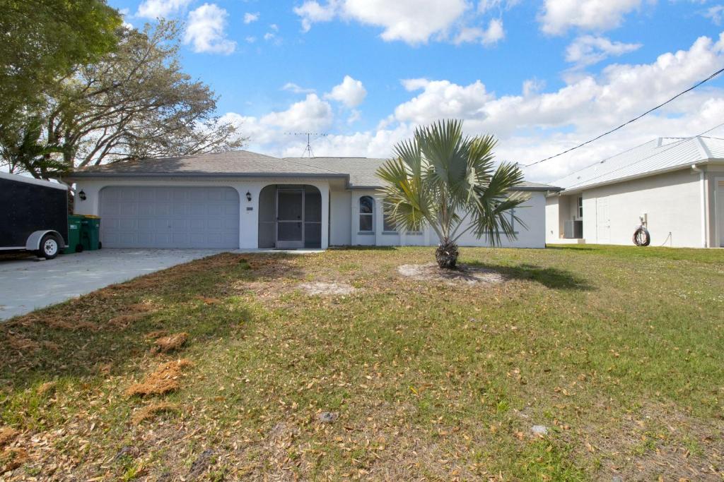 Joseph, Port Charlotte