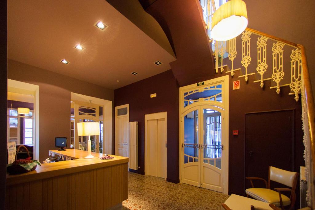 フロント・ロビー