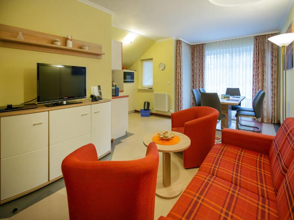 Dünenpark Binz - Komfortplus Ferienwohnung mit 2 Schlafzimmern und Balkon im Dachgeschoss 048, Binz