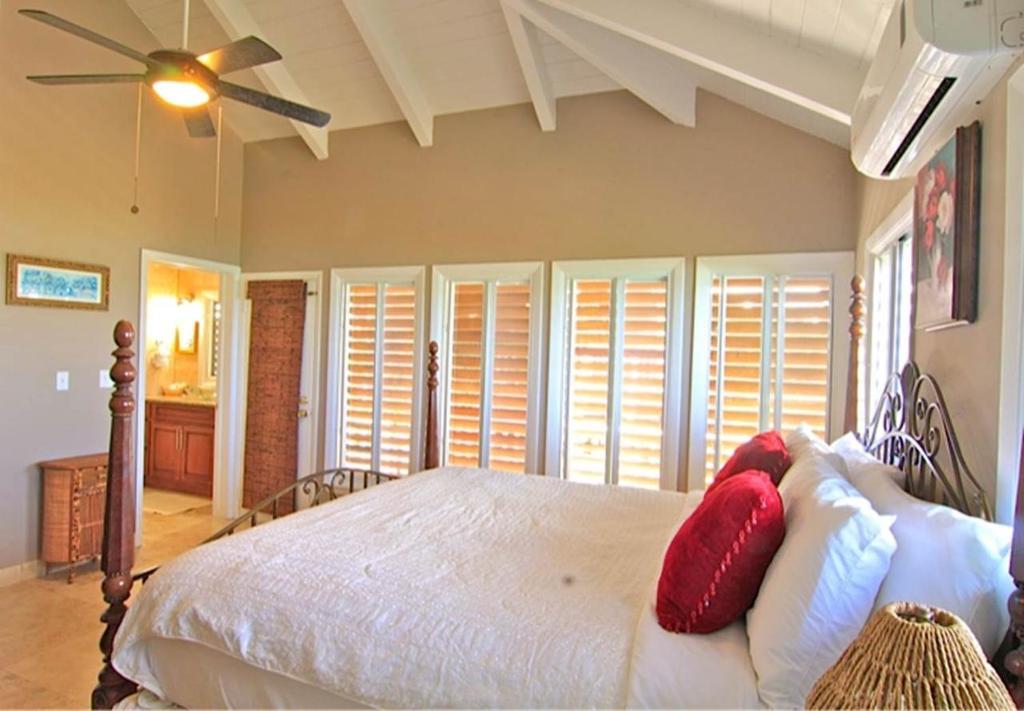 Two-Bedroom Villa with Garden View