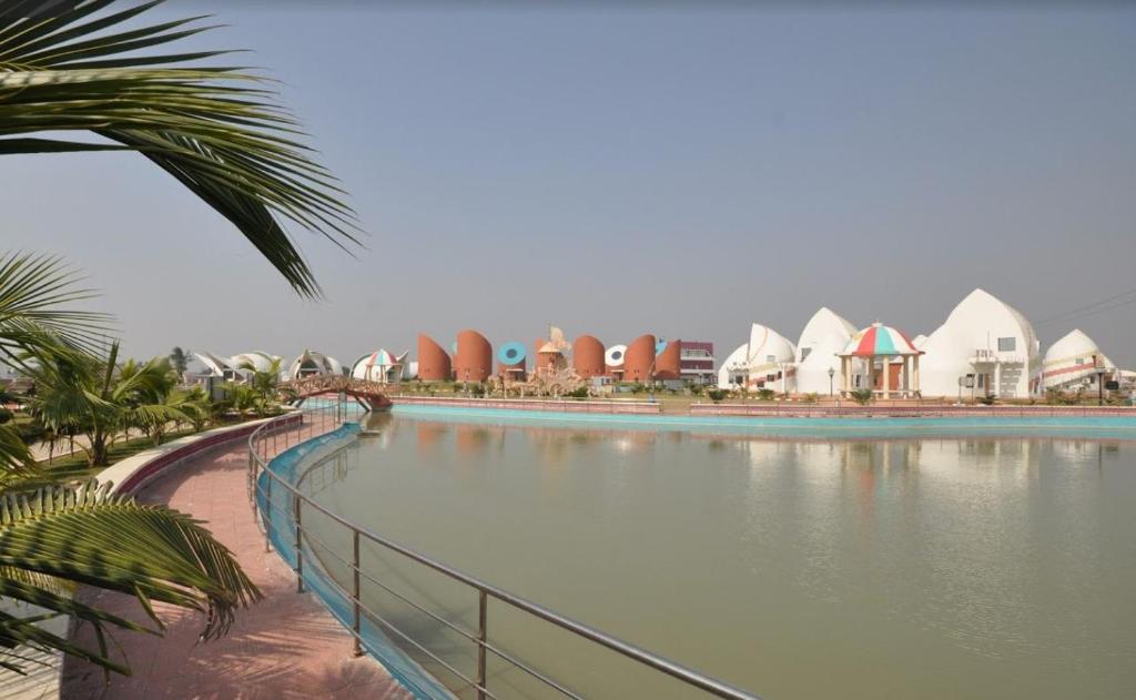 300M FROM BEACH GLORIAS HOTEL BEACH VIEW photo