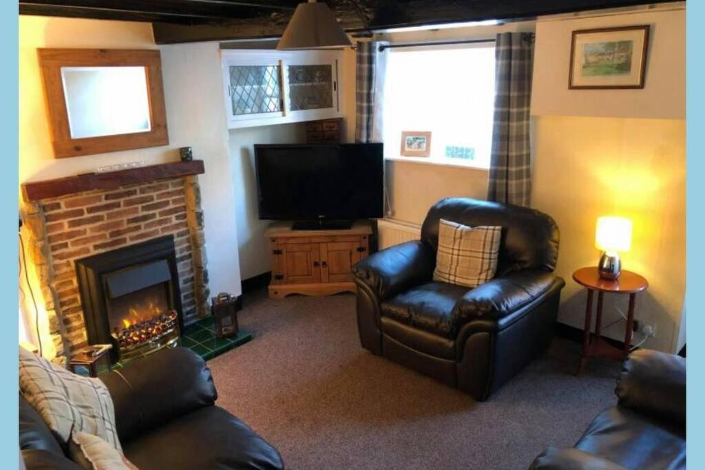 Mena Cottage, Cosy Country and Quaint., Hunmanby
