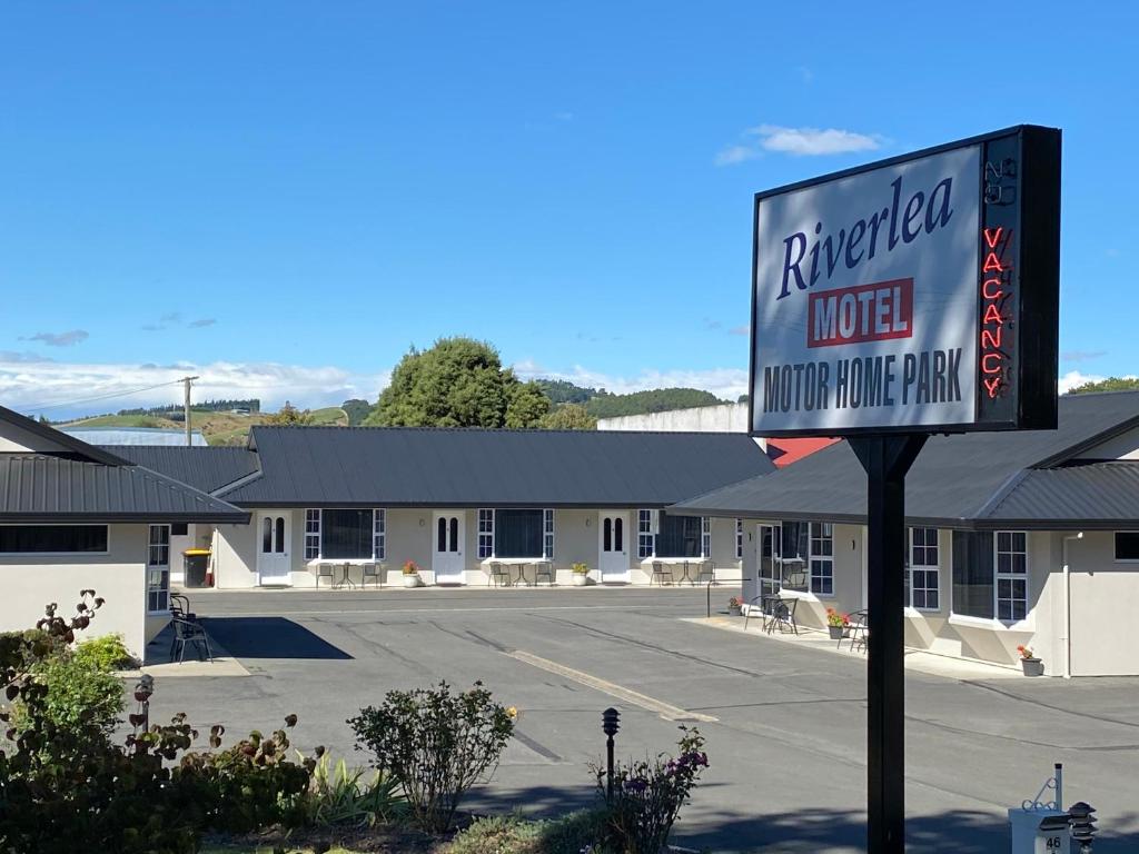 Riverlea Motel photo