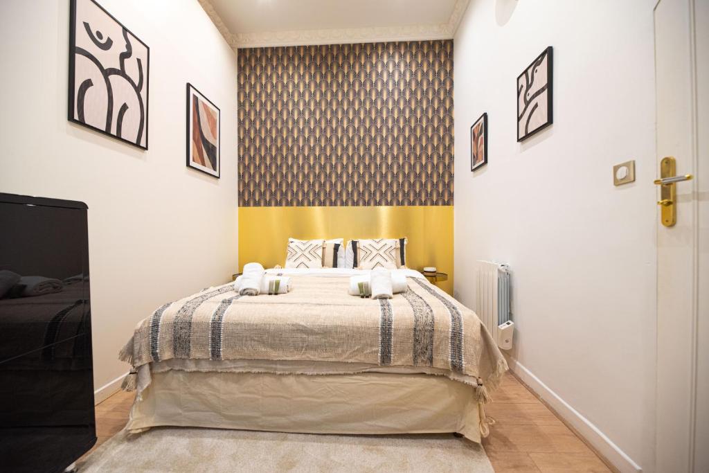 Luxury loft in Champs Elysees photo