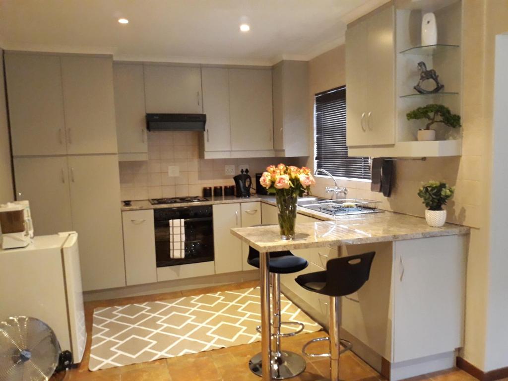 Fancy Pansy, Germiston