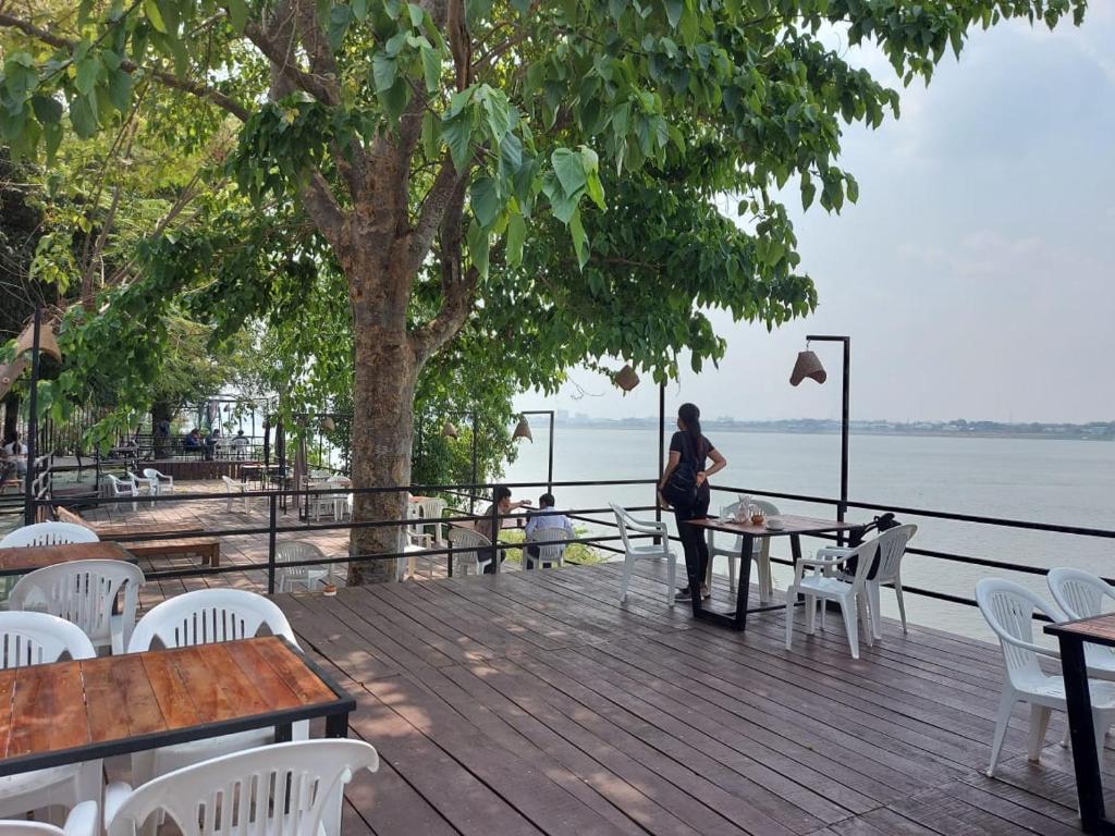 Pilgrims Kitchen & Inn