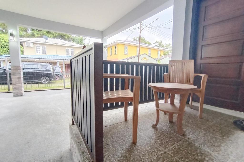 OYO Home 90203 Emma Sukma Homestay photo