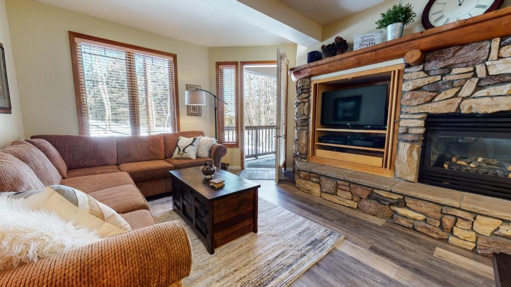 Mammoth Green #102 condo, Mammoth Lakes