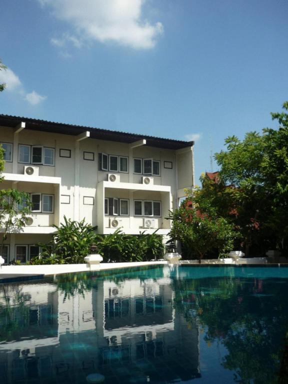 Changpuak Hotel photo