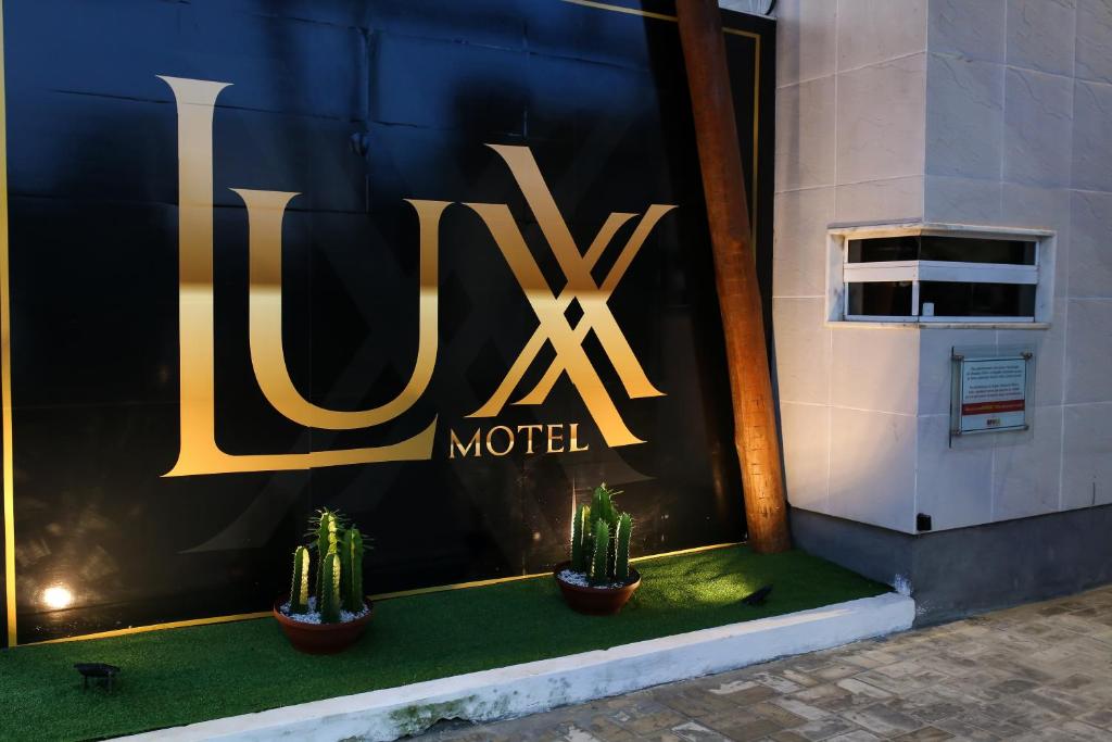 Lux Motel em Natal, Brasil - comentários e preços | Planet of Hotels Lux Motel em Natal, Brasil - comentários e preços | Planet of Hotels