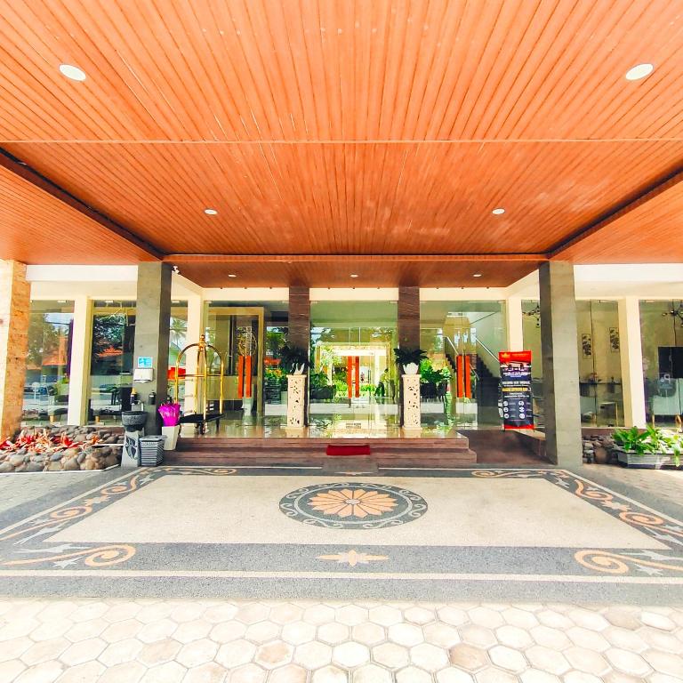 Dreamland Hotel And Lounge photo