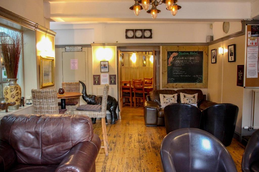 Station Hotel And Restaurant photo