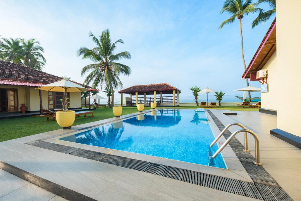 Ivy Beach Resort photo