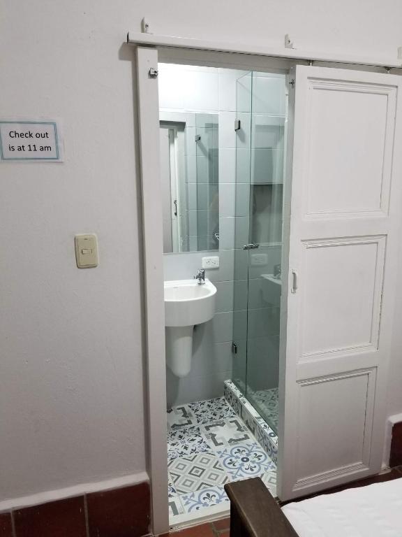 La Mansion Hostel photo