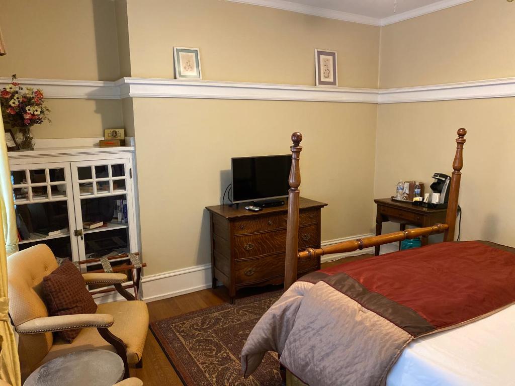 Inn at 835 Boutique Hotel photo