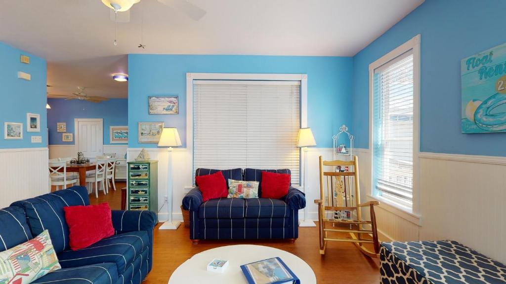 The Blue Marlin House Home Main image 1