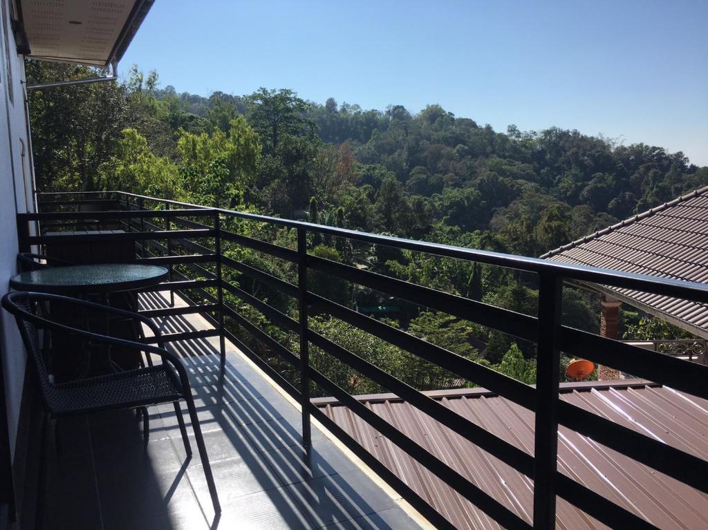 Balcony/terrace, Doi Tung Heng Thana Homestay in Chiang Rai