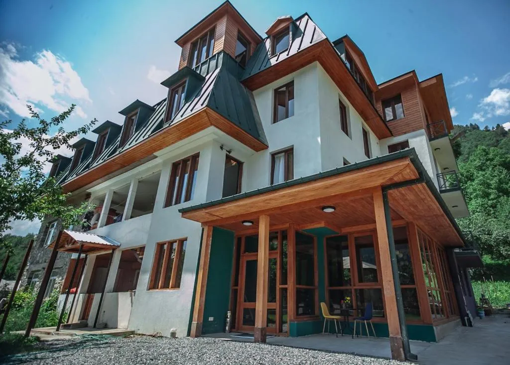 Latour Mestia, hotel in Mestia