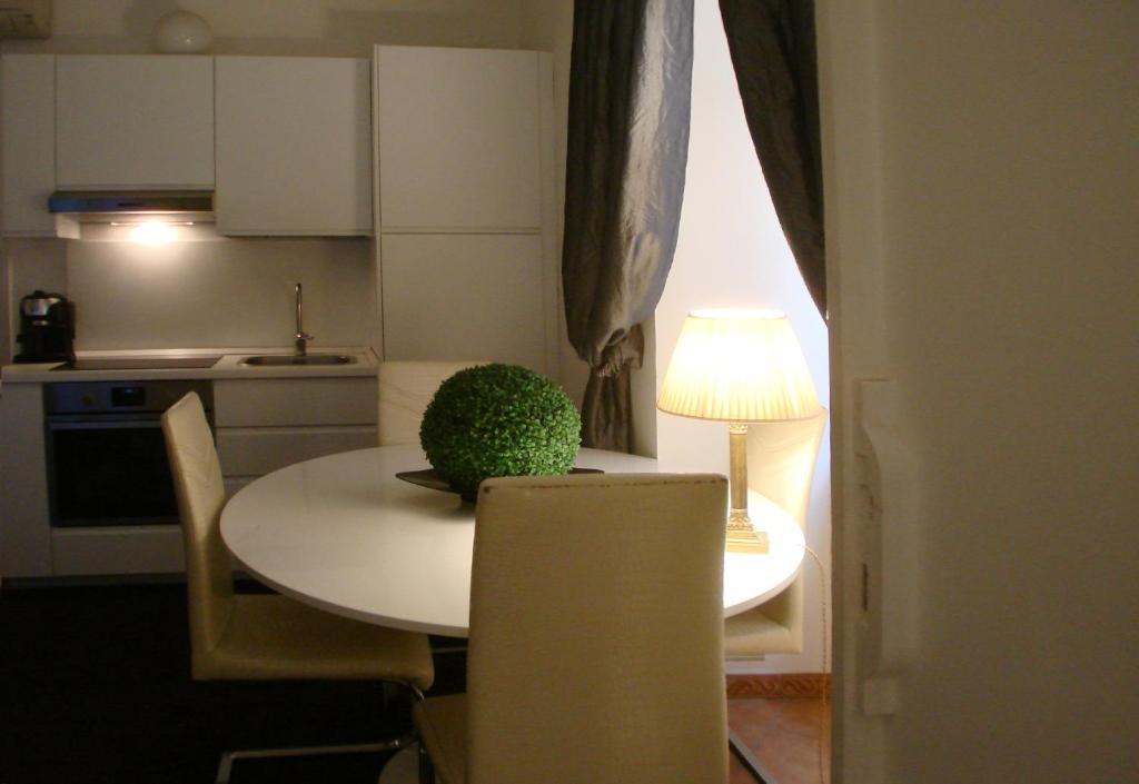 Interno 2 - 3