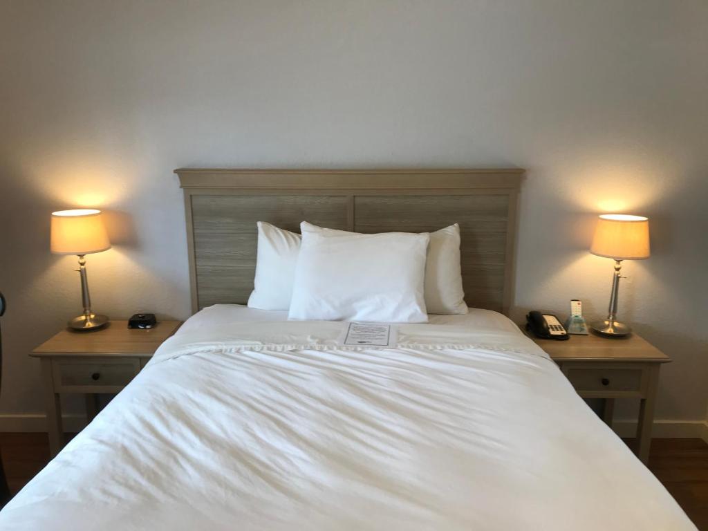 Cold Creek Inn photo