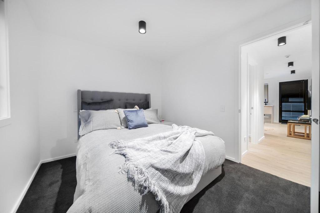 Apartment in Queenstown - Short Walk to Town photo
