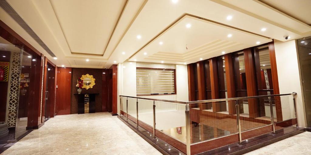 Hotel Maplewood Premier Haldwani photo