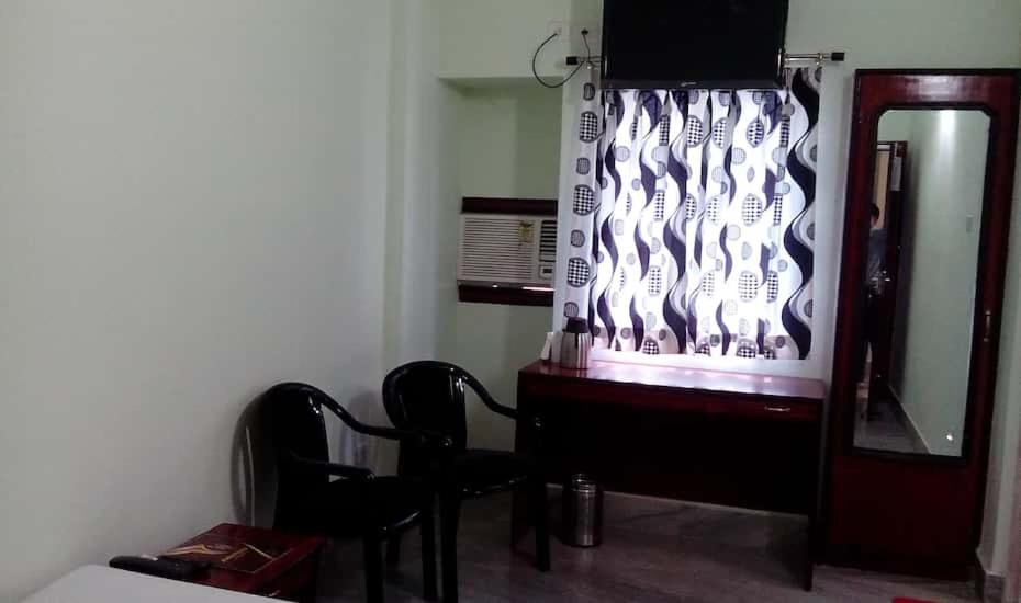 Darjeeling Tourist Lodge photo