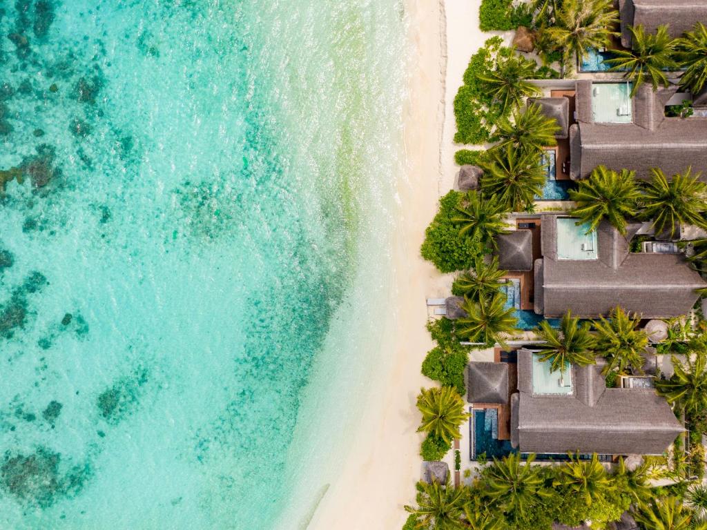 OZEN RESERVE BOLIFUSHI - Luxury All Inclusive with Free Transfers — Beach in Kaafu Atoll, Kaafu