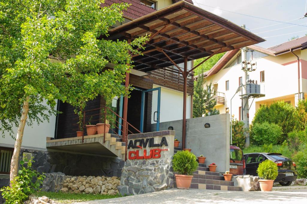 Aqvila Club**** Rucar