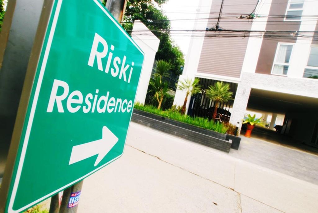 Riski Residence Ngamwongwan photo