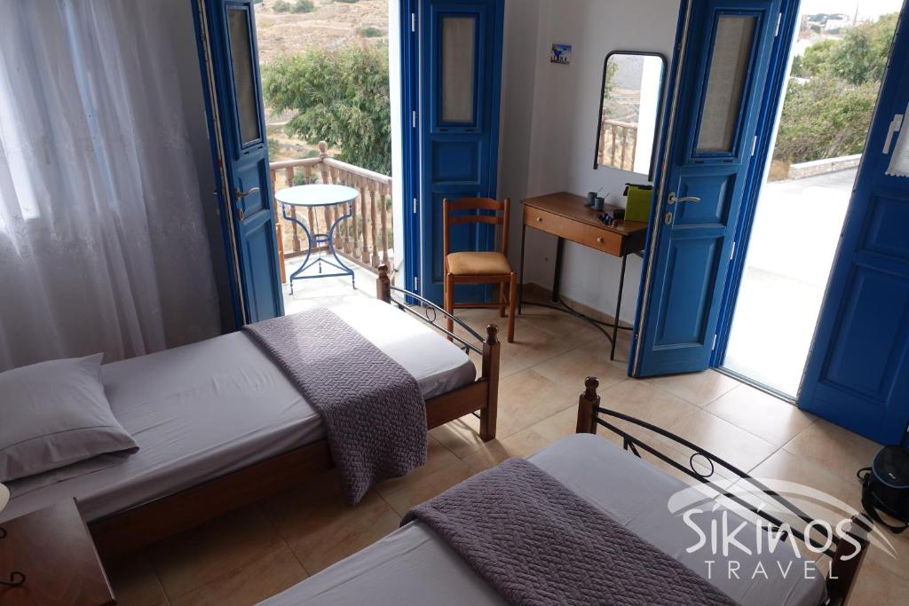 Comfy Room with Adorable View 전경
